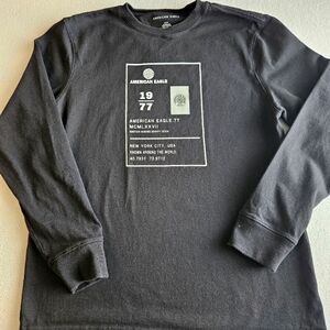 American Eagle Outfitters Men's Black Graphic Shirt. Size Large